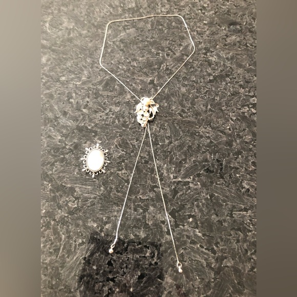 Sarah Coventry, Pearl Brooch, Slide Necklace, Grapes, Leaves, Rhinestones, GUC - Picture 9 of 15